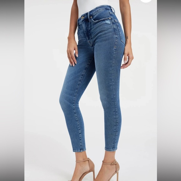 Good American High-Rise Skinny Jeans in Medium Blue Wash - Picture 4 of 11